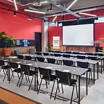 The Social Hub Extended 4*