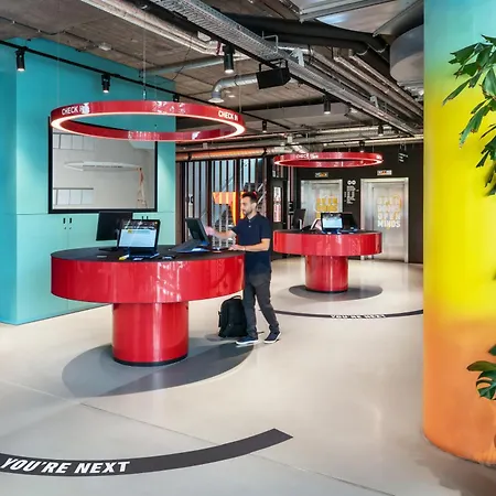 The Social Hub Extended Hotel