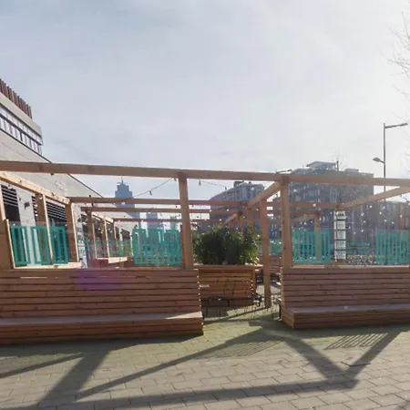 The Social Hub Extended 4*