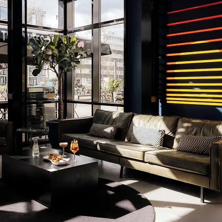 Hotel The Social Hub Extended 4*