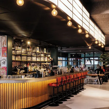 The Social Hub Extended Hotel 4*