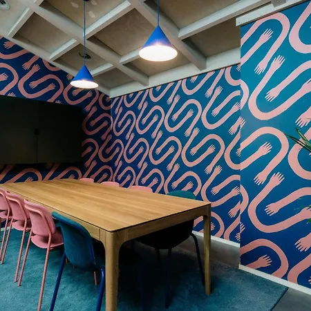 The Social Hub Extended