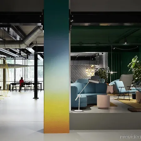 Hotel The Social Hub Extended 4*