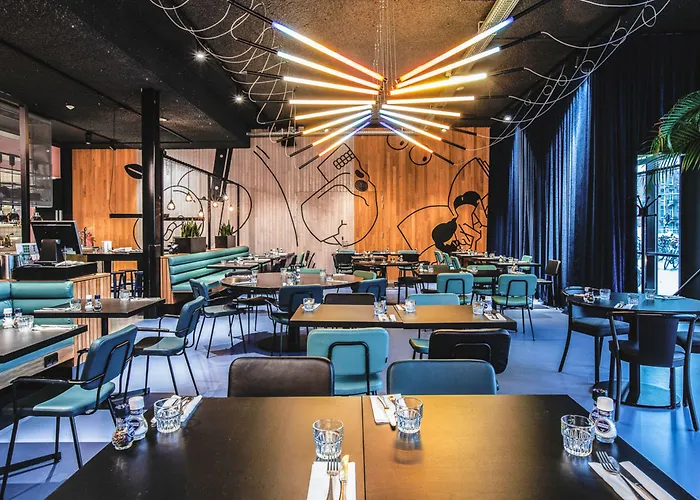 The Social Hub Extended 4*