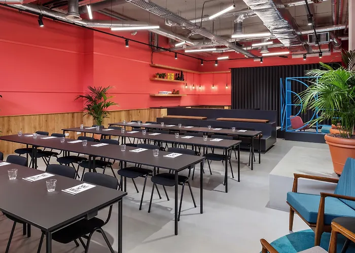 The Social Hub Extended