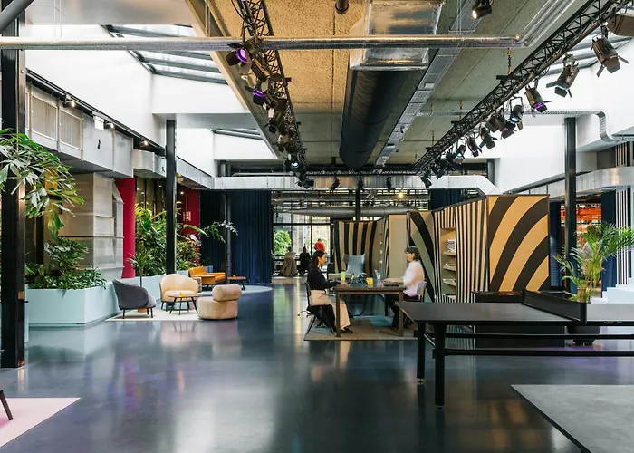 The Social Hub Extended 4*