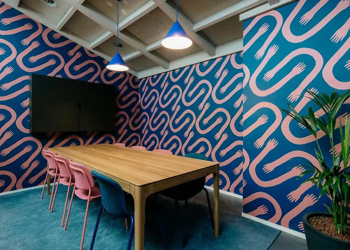 The Social Hub Extended