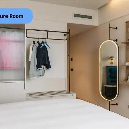 The Social Hub Hotel 4*